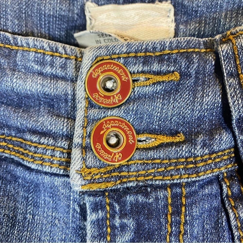 DEPARTMENT OF PEACE Women's size 10 denim bootcut distressed embellished jeans - Picture 8 of 11
